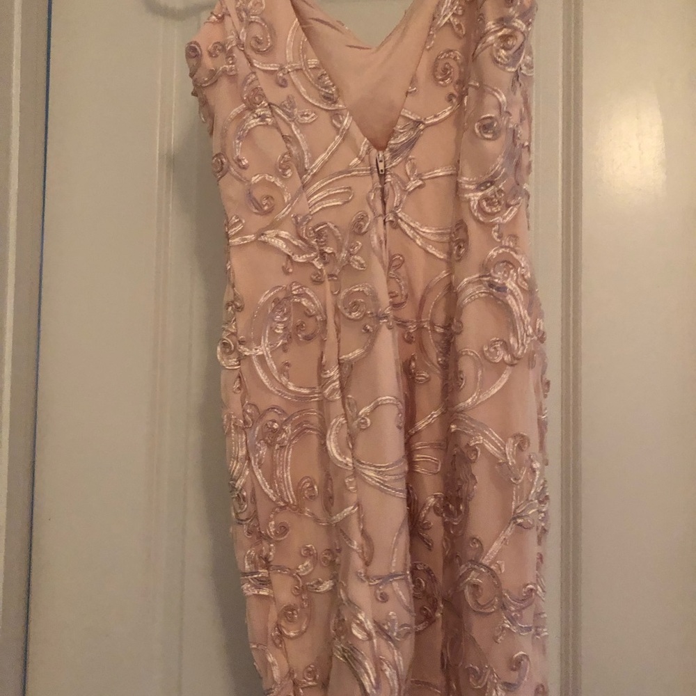 Pink bodycon dress - Picture 2 of 4